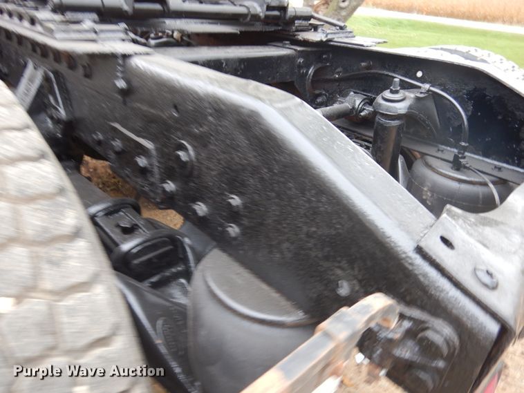 image for item JS9539 1997 Peterbilt 378  semi truck