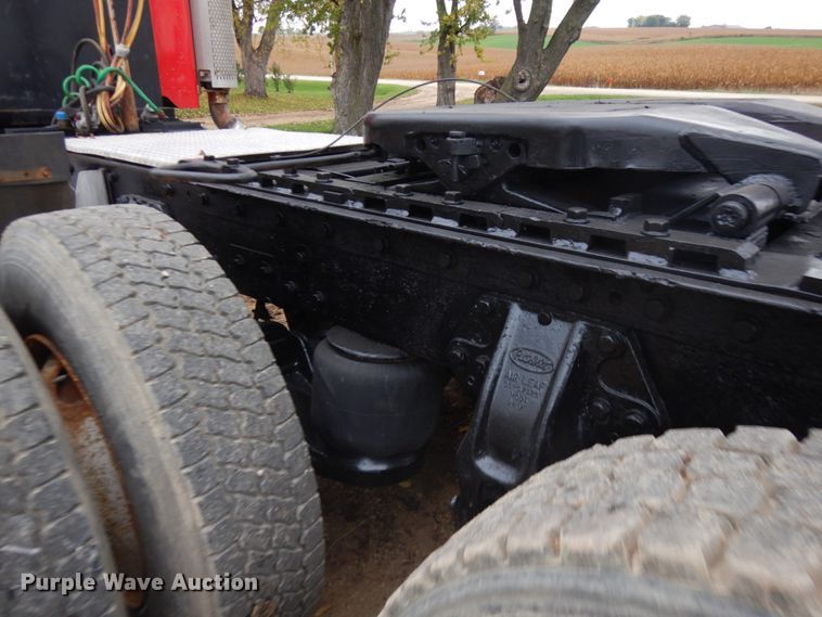 image for item JS9539 1997 Peterbilt 378  semi truck