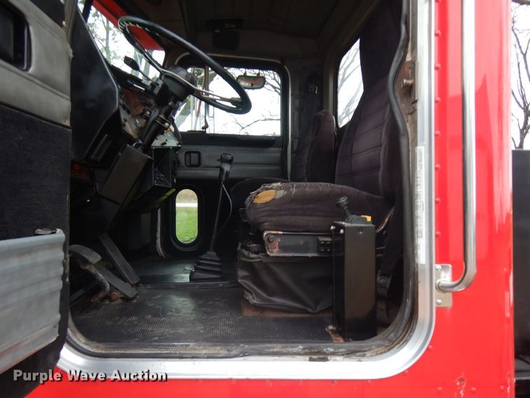 image for item JS9539 1997 Peterbilt 378  semi truck