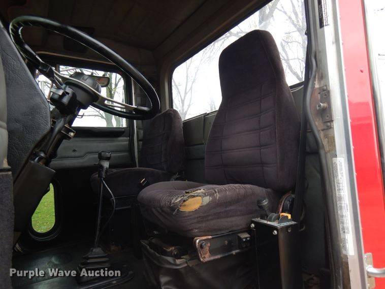 image for item JS9539 1997 Peterbilt 378  semi truck