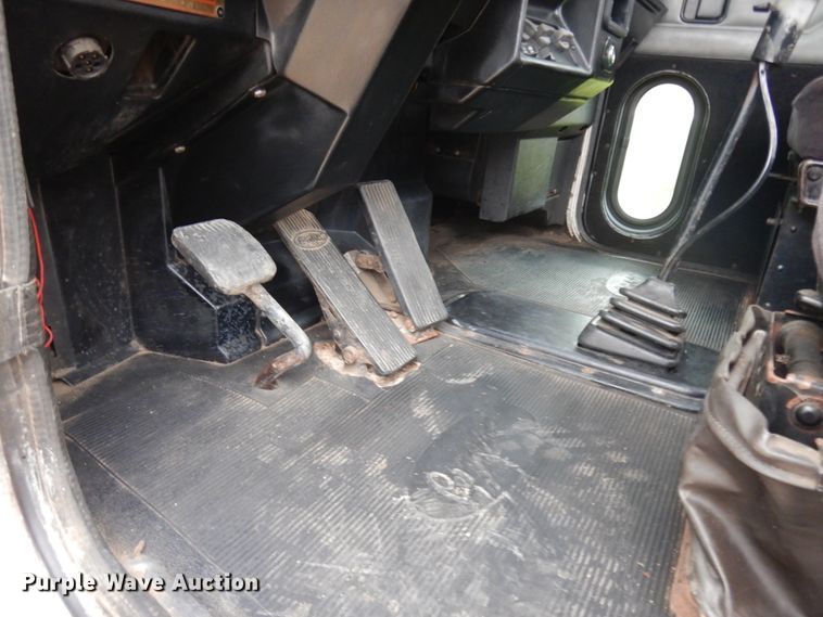 image for item JS9539 1997 Peterbilt 378  semi truck