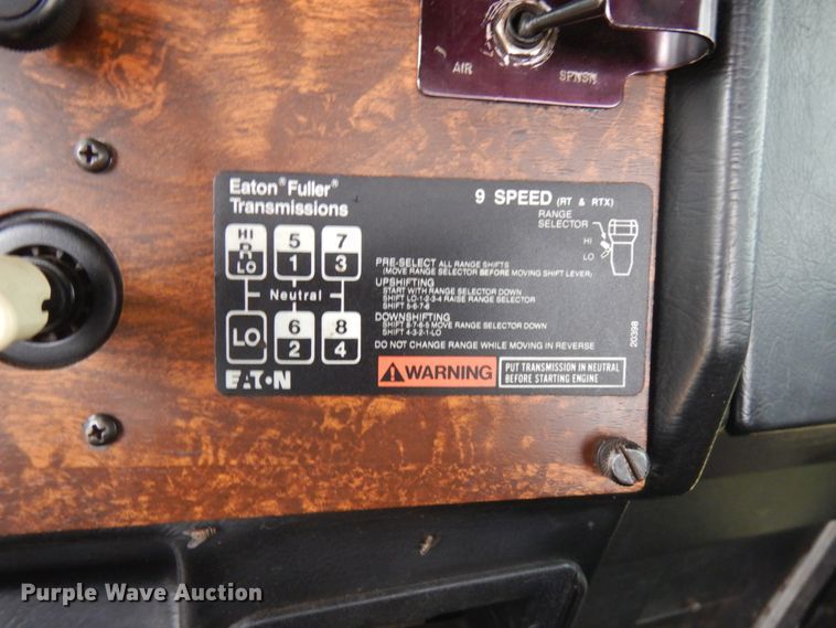 image for item JS9539 1997 Peterbilt 378  semi truck