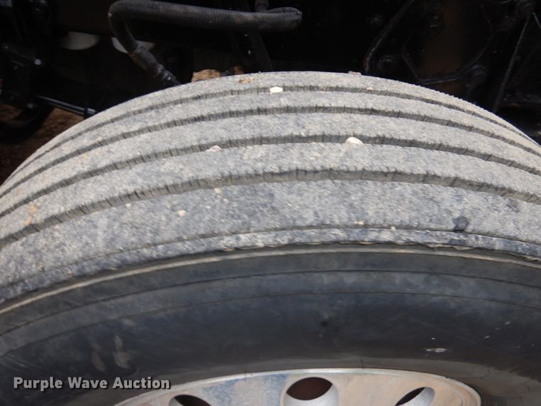 image for item JS9539 1997 Peterbilt 378  semi truck