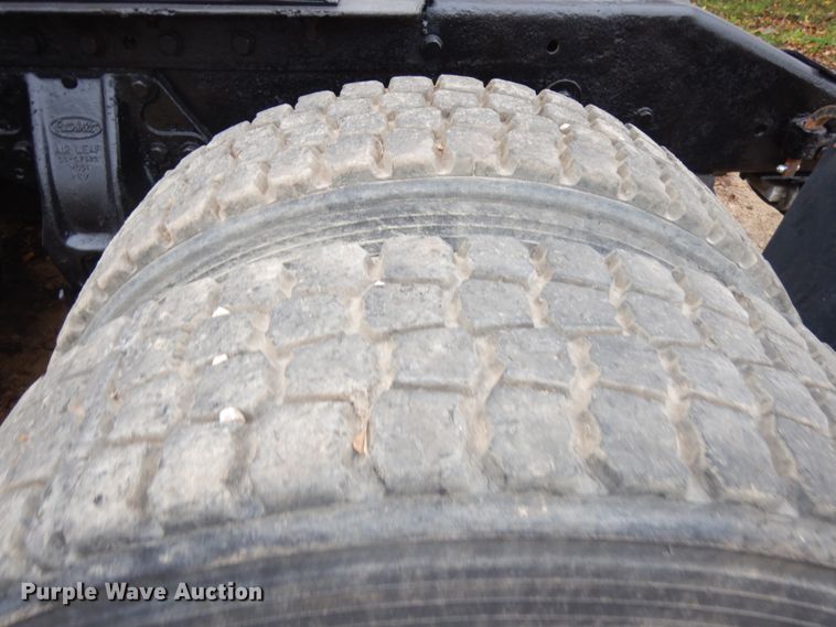 image for item JS9539 1997 Peterbilt 378  semi truck