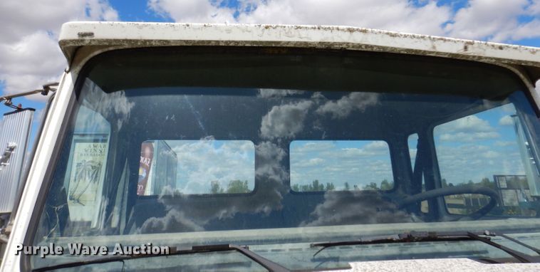 image for item KA9373 1998 Mack CS300P  truck cab and chassis