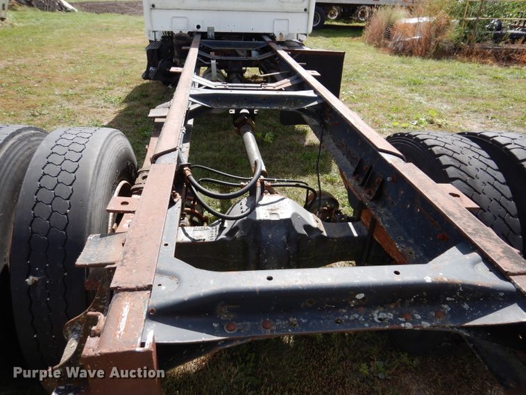 image for item KA9373 1998 Mack CS300P  truck cab and chassis