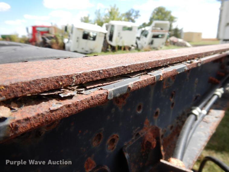 image for item KA9373 1998 Mack CS300P  truck cab and chassis