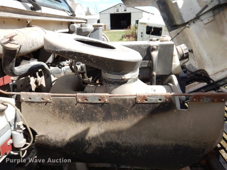 image for item KA9373 1998 Mack CS300P  truck cab and chassis