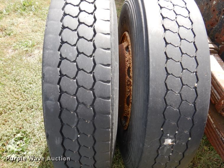 image for item KA9373 1998 Mack CS300P  truck cab and chassis