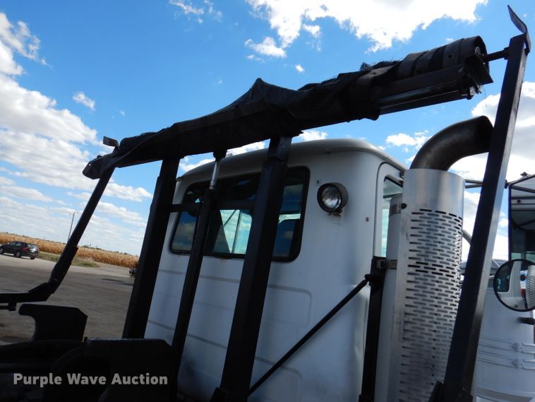 image for item KA9374 1998 Mack RD600  roll-off container truck