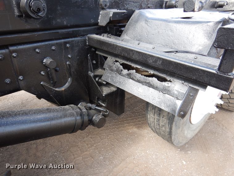 image for item KA9374 1998 Mack RD600  roll-off container truck