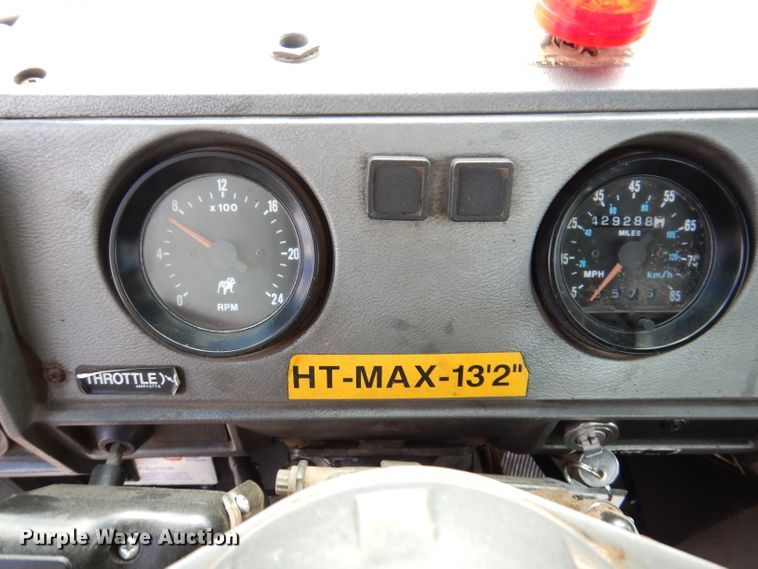 image for item KA9374 1998 Mack RD600  roll-off container truck