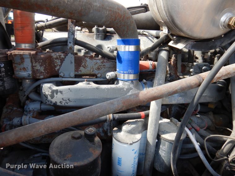 image for item KA9374 1998 Mack RD600  roll-off container truck