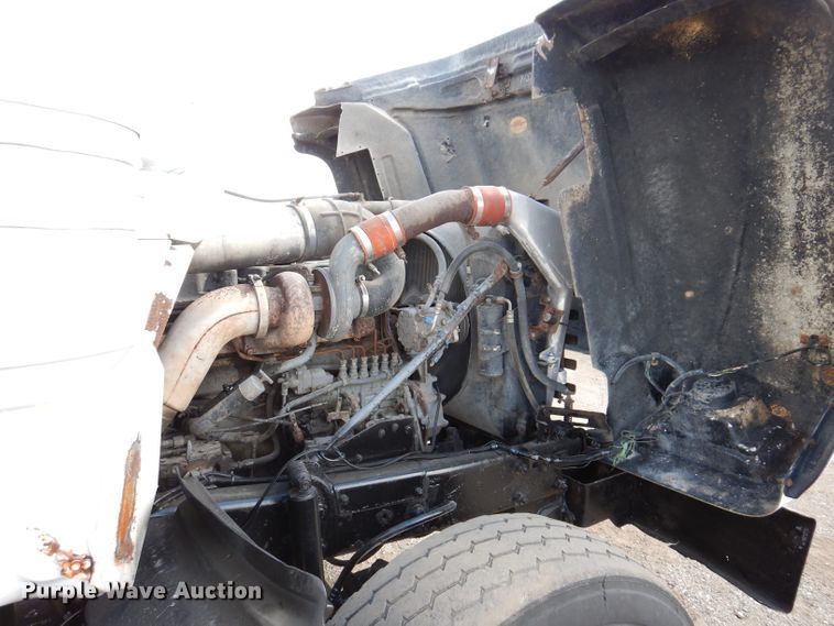 image for item KA9374 1998 Mack RD600  roll-off container truck