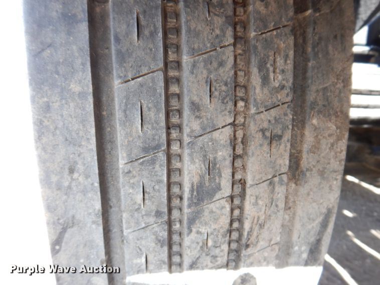 image for item KA9374 1998 Mack RD600  roll-off container truck