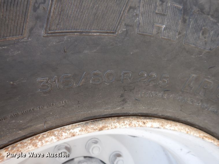 image for item KA9374 1998 Mack RD600  roll-off container truck