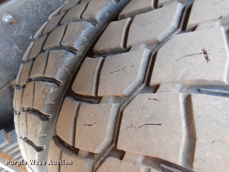 image for item KA9374 1998 Mack RD600  roll-off container truck