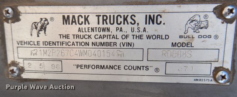 image for item KA9374 1998 Mack RD600  roll-off container truck