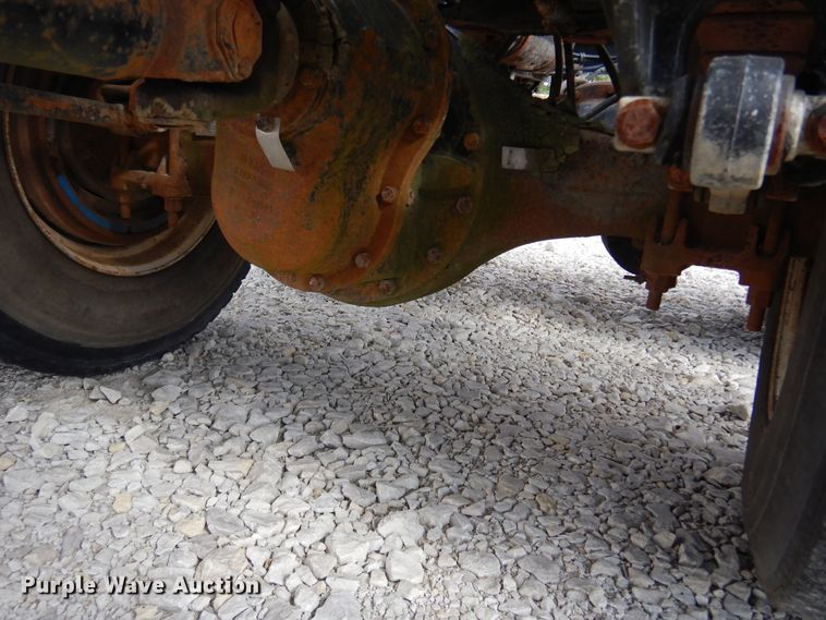 image for item KA9462 1986 Freightliner FLT  semi truck