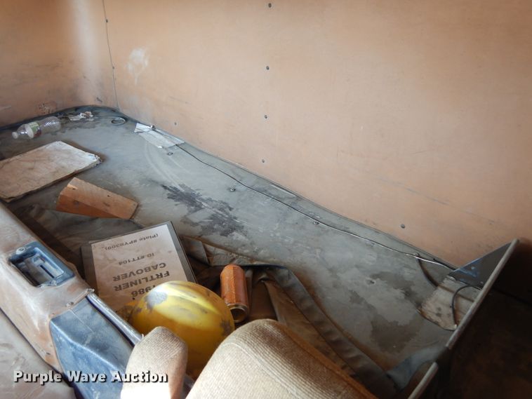 image for item KA9462 1986 Freightliner FLT  semi truck