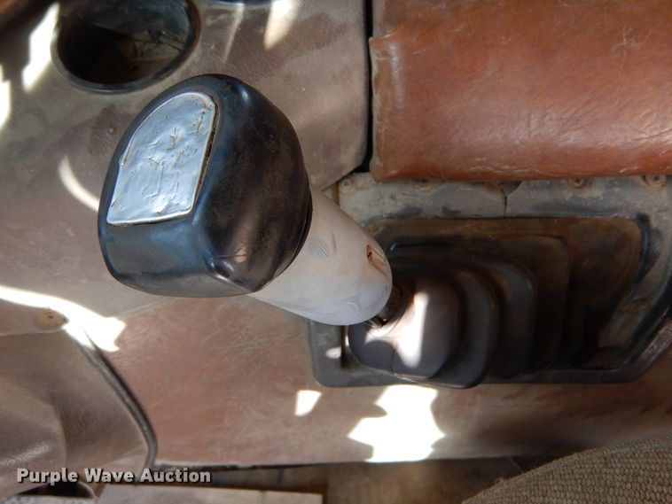 image for item KA9462 1986 Freightliner FLT  semi truck