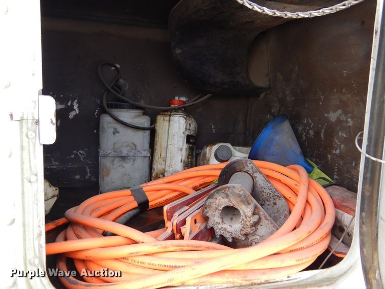 image for item KA9462 1986 Freightliner FLT  semi truck