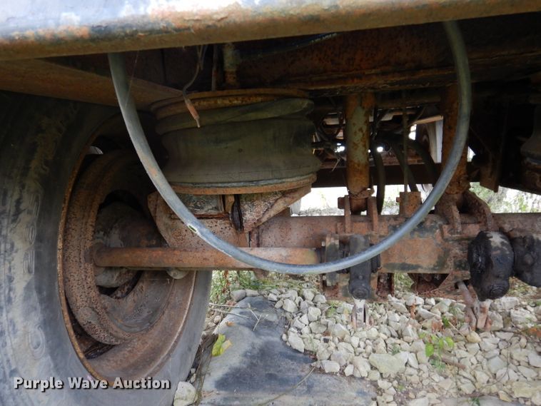 image for item KA9491 1988 Wilson Road Brute  flatbed trailer