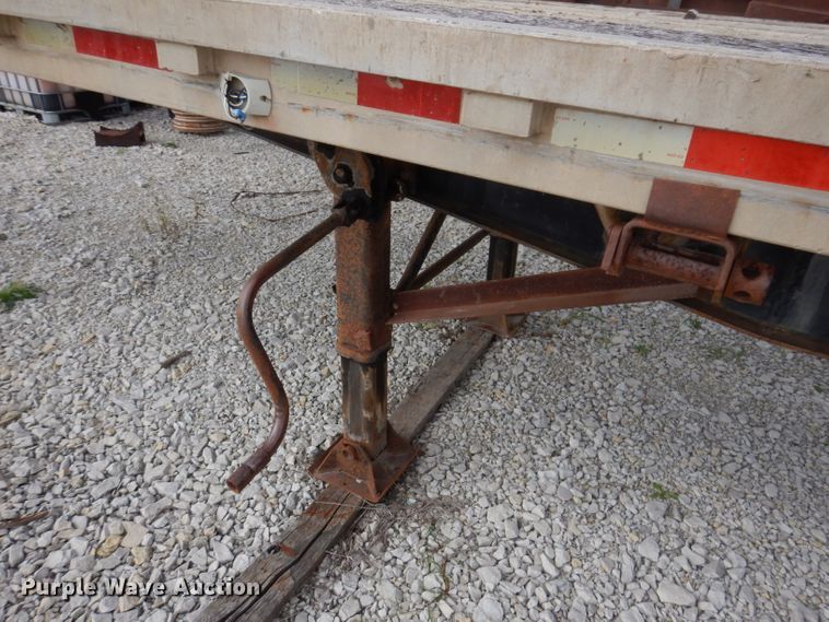 image for item KA9491 1988 Wilson Road Brute  flatbed trailer