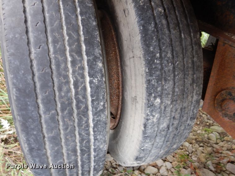 image for item KA9491 1988 Wilson Road Brute  flatbed trailer