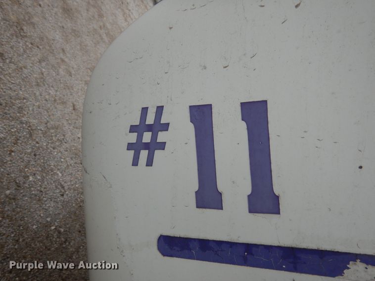 image for item KI9454 1996 International 9200  semi truck