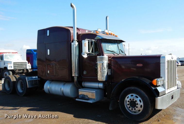 image for item KI9467 2005 Peterbilt 379  semi truck