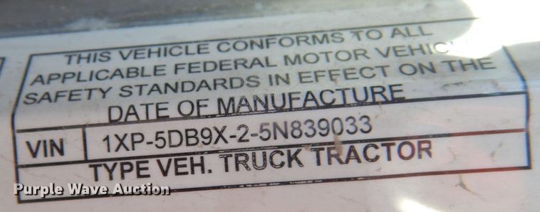 image for item KI9467 2005 Peterbilt 379  semi truck