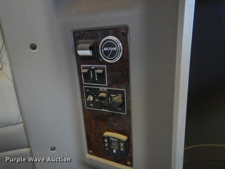 image for item KI9468 2012 Kenworth T660  semi truck