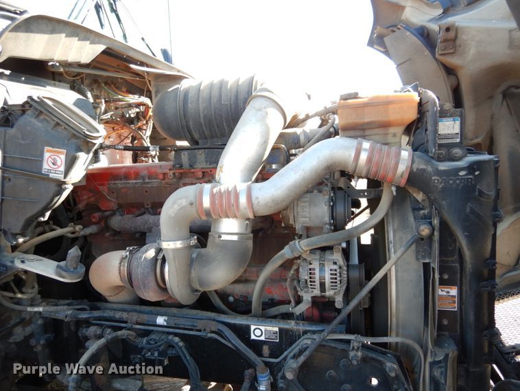 image for item KI9468 2012 Kenworth T660  semi truck