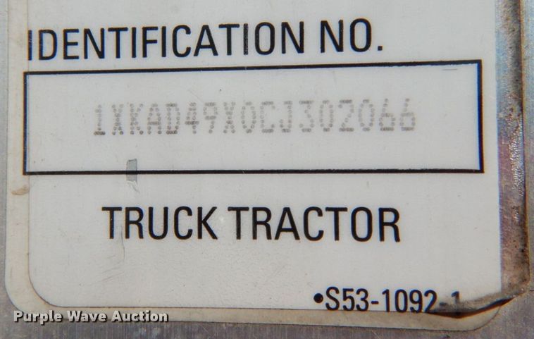 image for item KI9468 2012 Kenworth T660  semi truck