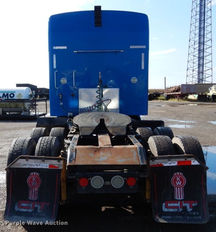 image for item KI9469 2012 Kenworth T660  semi truck