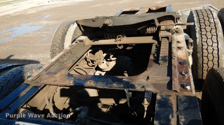 image for item KI9469 2012 Kenworth T660  semi truck