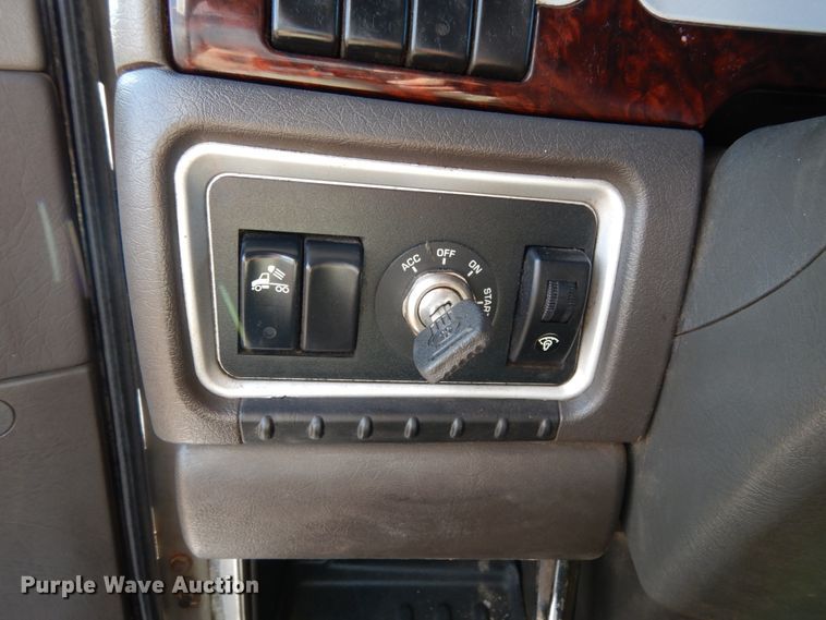 image for item KI9469 2012 Kenworth T660  semi truck