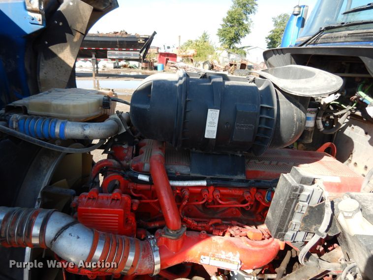 image for item KI9469 2012 Kenworth T660  semi truck