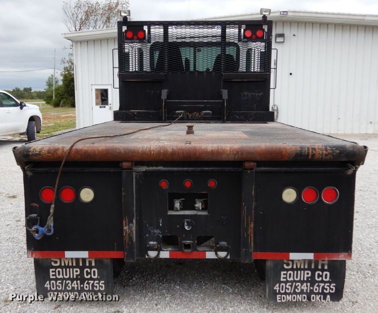 image for item KI9482 2008 Peterbilt 335  winch truck