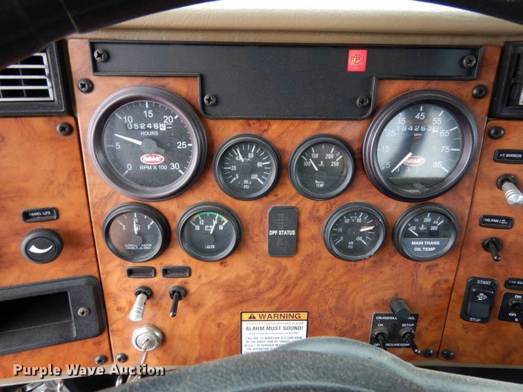 image for item KI9482 2008 Peterbilt 335  winch truck