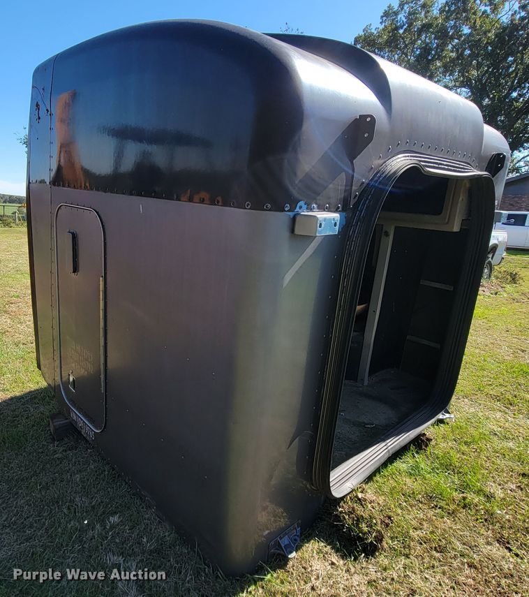 image for item KQ9127 Sleeper cab