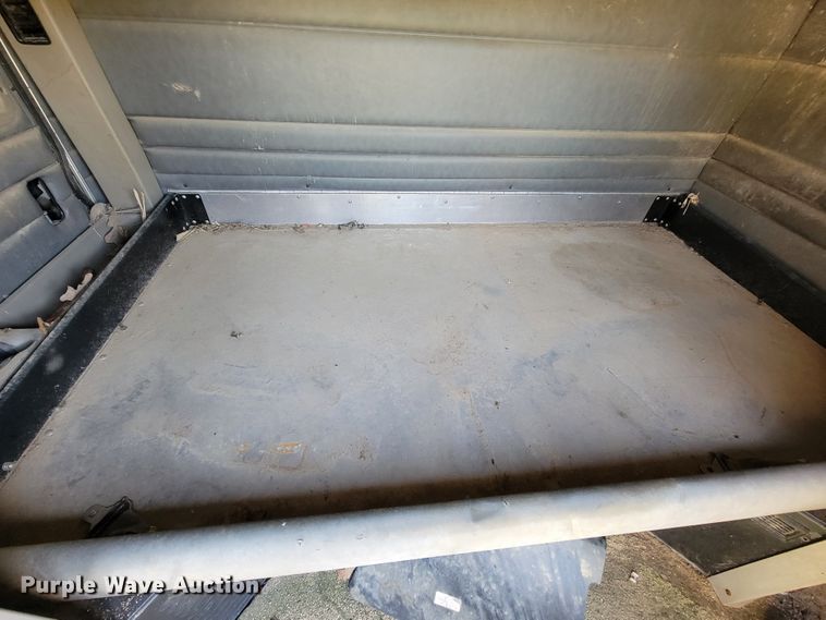 image for item KQ9127 Sleeper cab