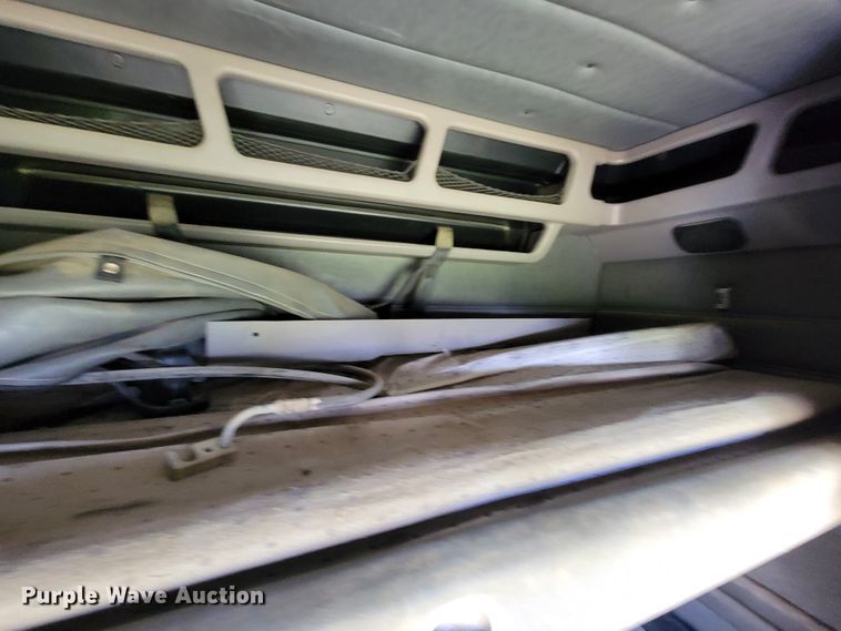 image for item KQ9127 Sleeper cab