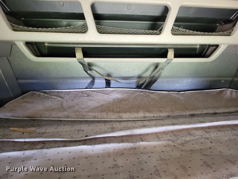 image for item KQ9127 Sleeper cab