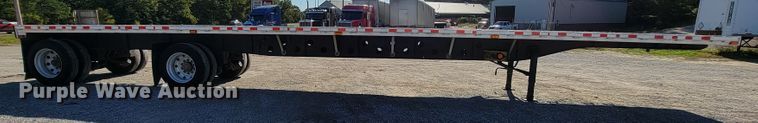 image for item KQ9147 2006 Transcraft  flatbed trailer