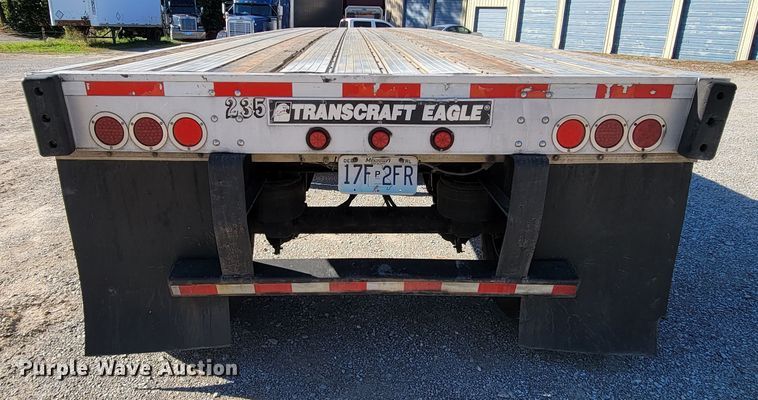 image for item KQ9147 2006 Transcraft  flatbed trailer
