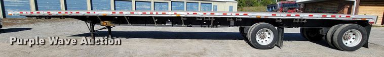 image for item KQ9147 2006 Transcraft  flatbed trailer