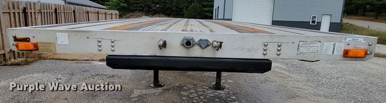 image for item KQ9149 2005 Transcraft  flatbed trailer