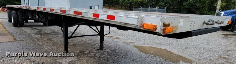 image for item KQ9149 2005 Transcraft  flatbed trailer